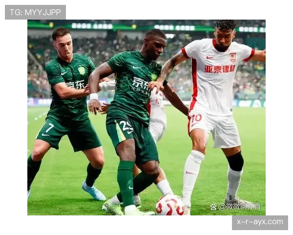 中超最强防线强势崛起,默契配合助球队延续不败纪录 中超最强防线强势崛起,默契配合助球队延续不败纪录