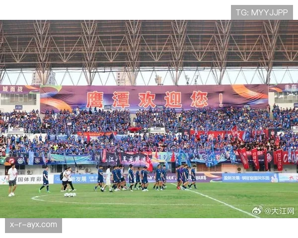 新足球球场启用，全面提升观赛体验，激发社区活力