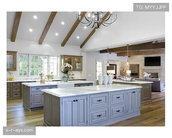 姆巴佩凌晨四点还在健身房，手机里存着三套豪宅的装修图